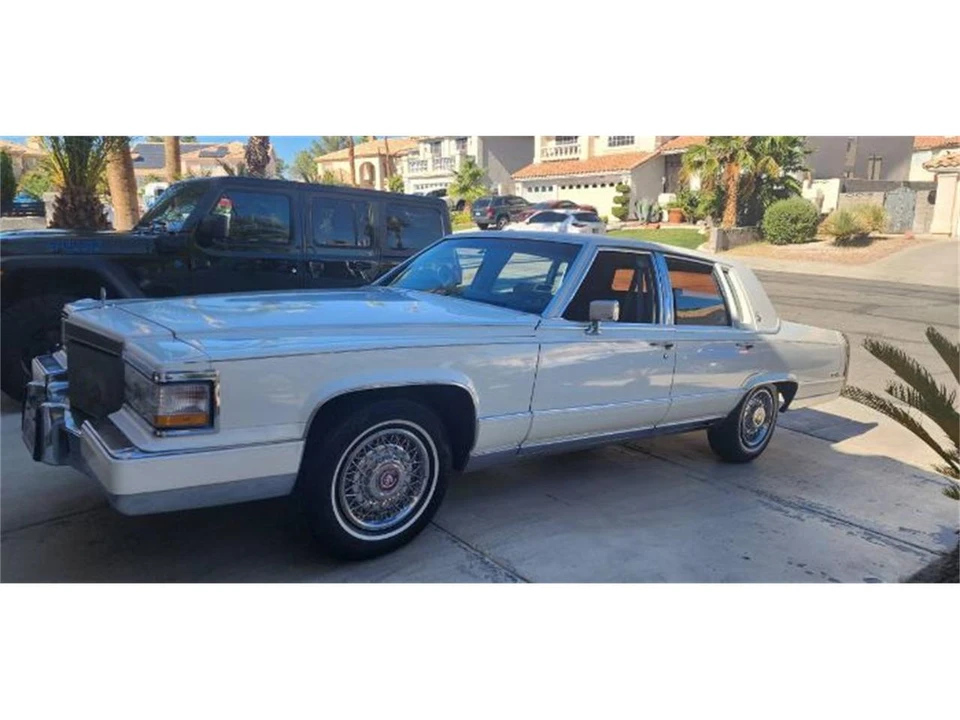 1990 Cadillac Fleetwood - Image 3 of 17
