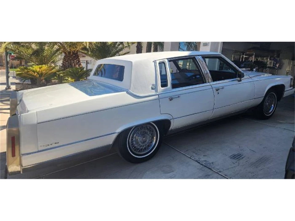 1990 Cadillac Fleetwood - Image 7 of 17