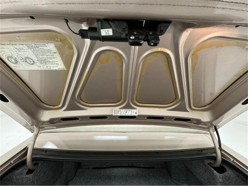 1990 Cadillac Fleetwood - Image 22 of 31