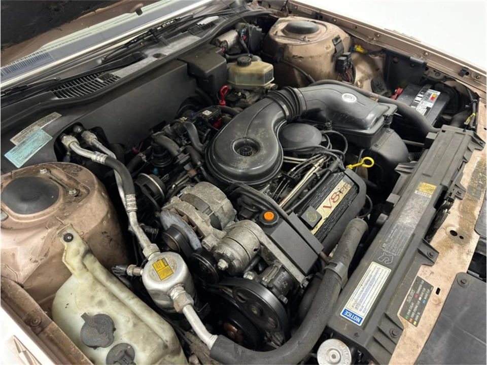 1990 Cadillac Fleetwood - Image 19 of 31