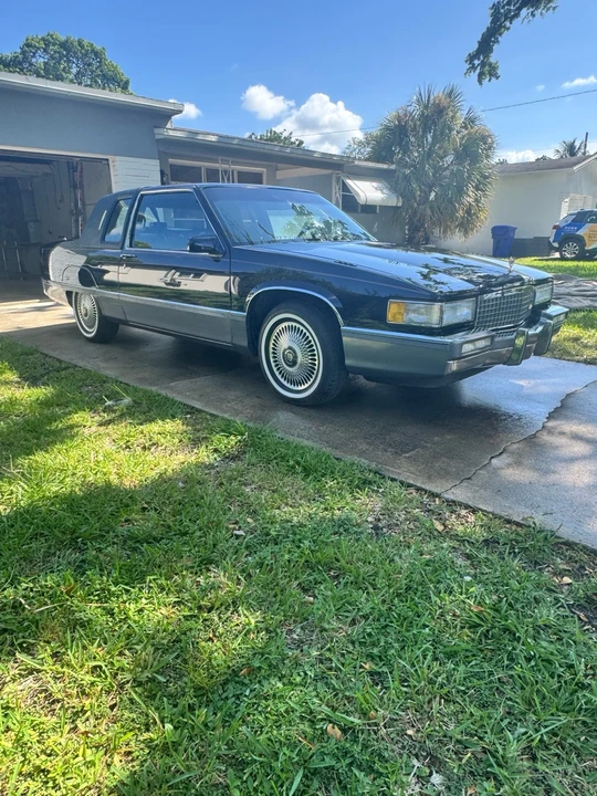 1990 Cadillac Fleetwood - Image 18 of 21