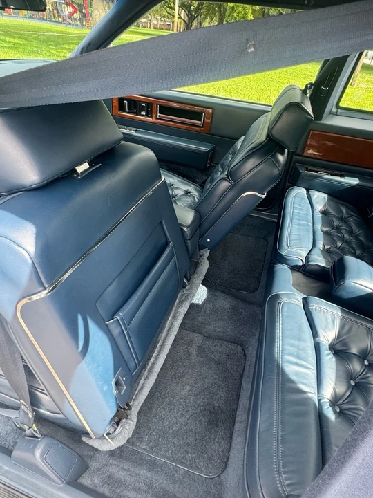 1990 Cadillac Fleetwood - Image 19 of 21