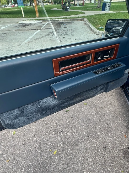 1990 Cadillac Fleetwood - Image 8 of 21