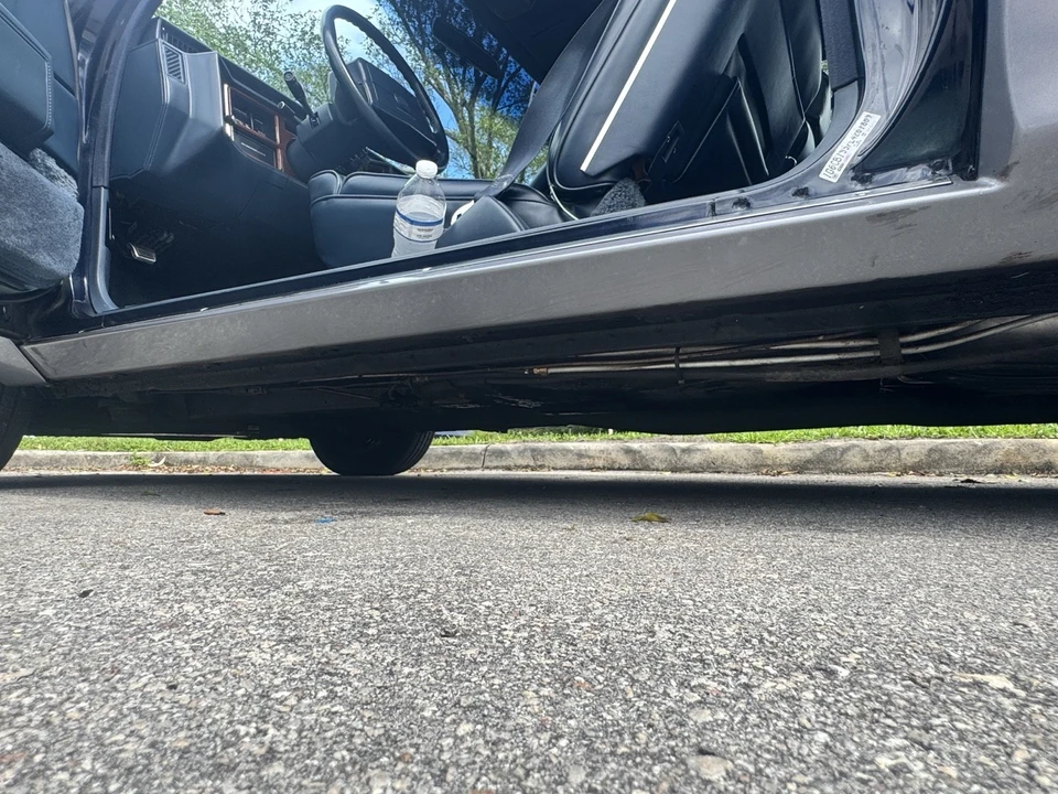 1990 Cadillac Fleetwood - Image 13 of 21