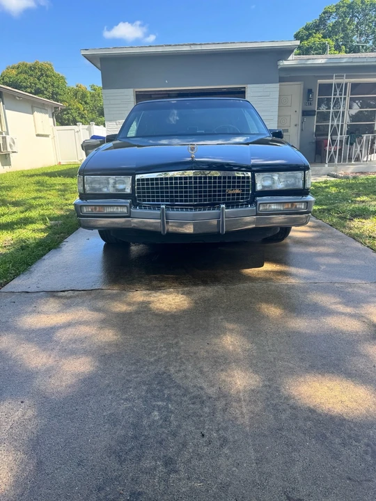 1990 Cadillac Fleetwood - Image 14 of 21