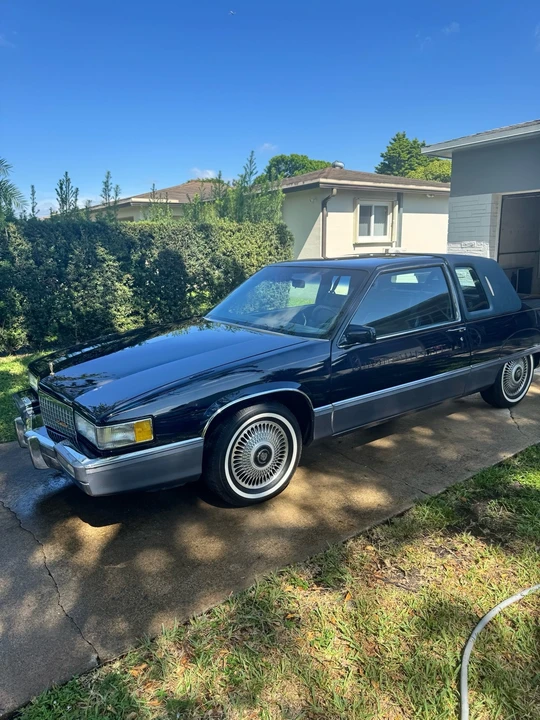 1990 Cadillac Fleetwood - Image 12 of 21
