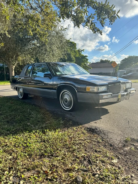1990 Cadillac Fleetwood - Image 8 of 21
