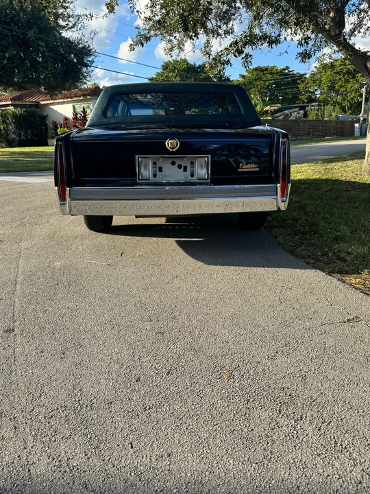 1990 Cadillac Fleetwood - Image 7 of 21