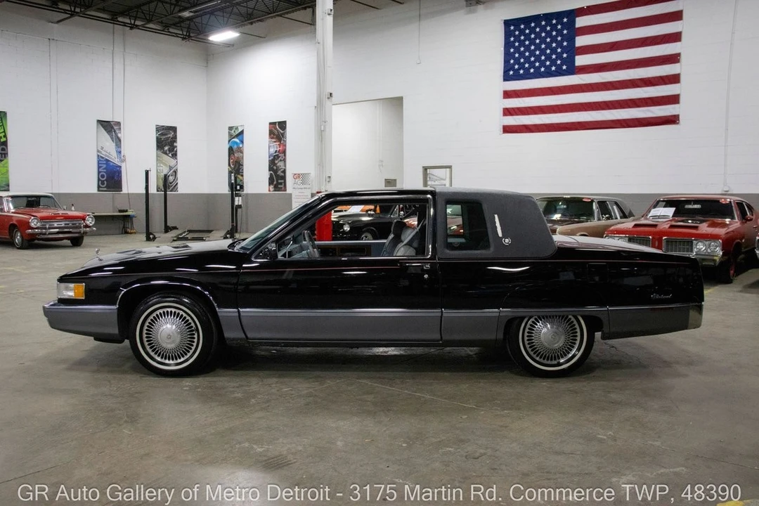 1990 Cadillac Fleetwood - Image 3 of 21