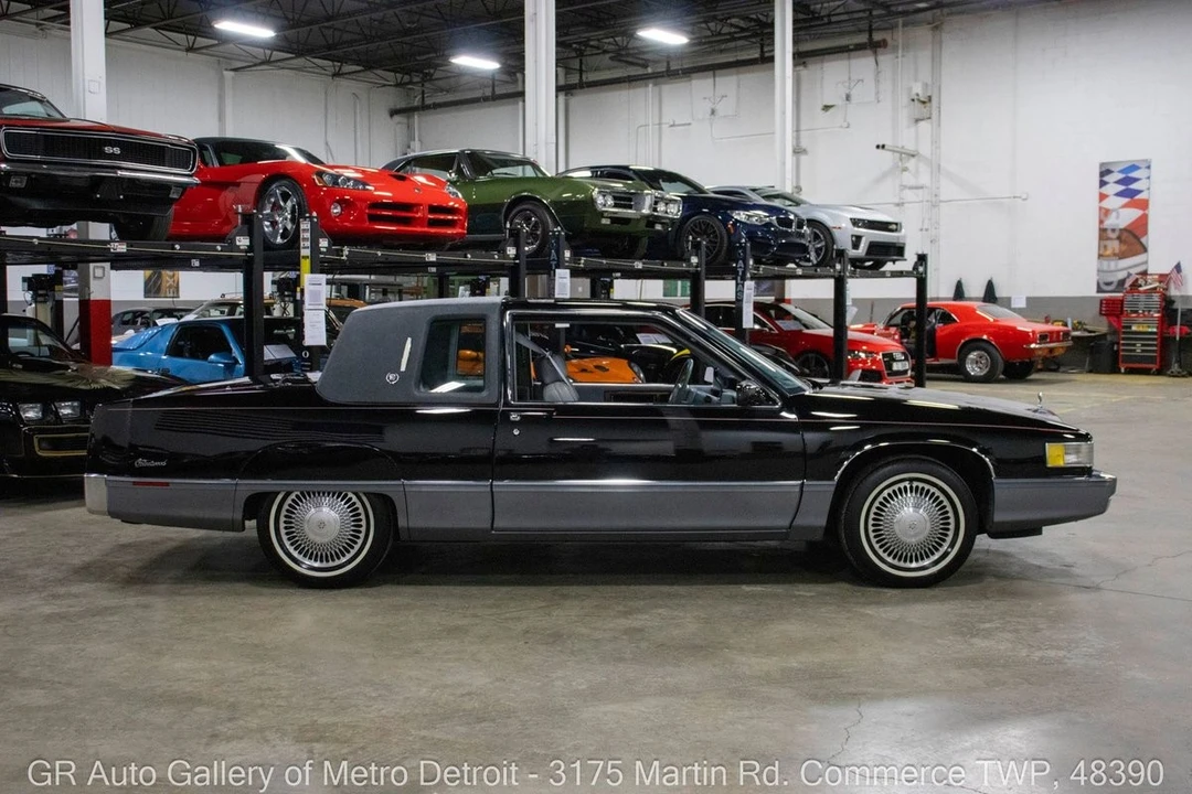 1990 Cadillac Fleetwood - Image 8 of 21