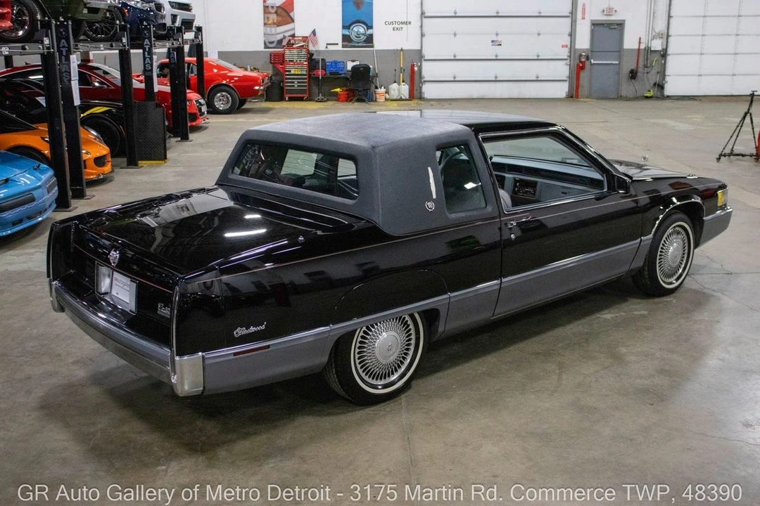 1990 Cadillac Fleetwood - Image 7 of 21