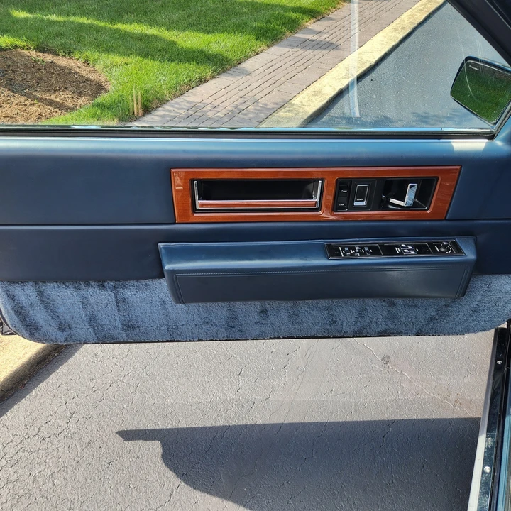 1990 Cadillac Fleetwood - Image 3 of 16