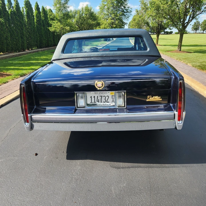 1990 Cadillac Fleetwood - Image 6 of 16