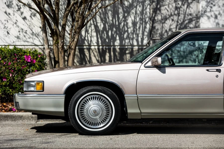 1990 Cadillac Fleetwood - Image 7 of 31