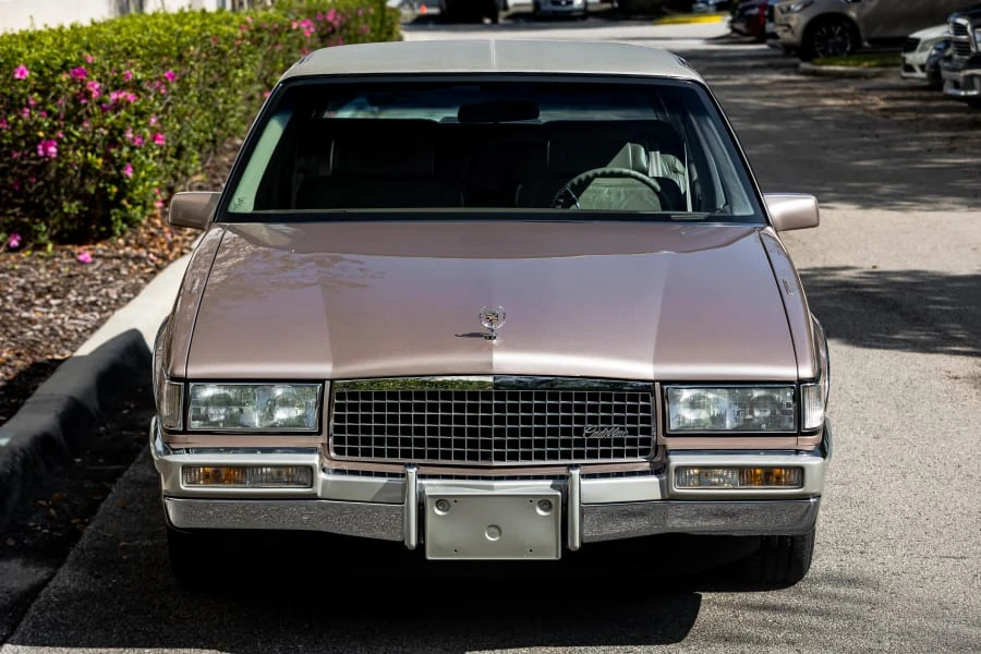 1990 Cadillac Fleetwood - Image 6 of 31
