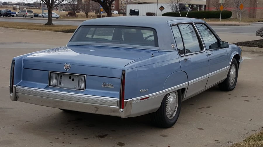 1990 Cadillac Fleetwood - Image 2 of 7