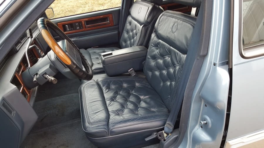1990 Cadillac Fleetwood - Image 4 of 7