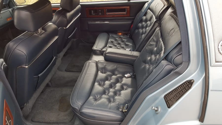 1990 Cadillac Fleetwood - Image 5 of 7