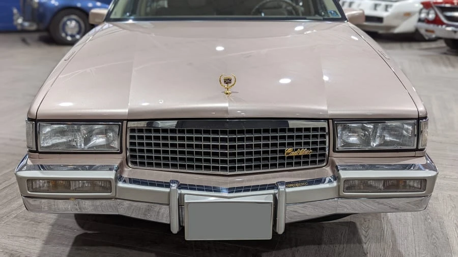 1990 Cadillac Fleetwood - Image 16 of 22