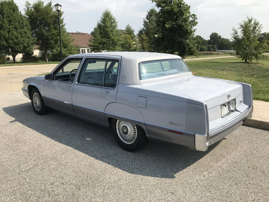 1990 Cadillac Fleetwood - Image 3 of 8
