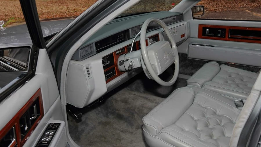 1990 Cadillac Fleetwood - Image 12 of 22
