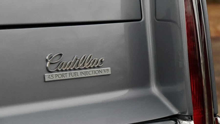 1990 Cadillac Fleetwood - Image 5 of 22