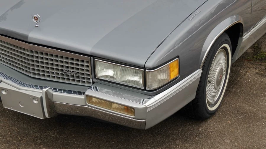 1990 Cadillac Fleetwood - Image 10 of 22