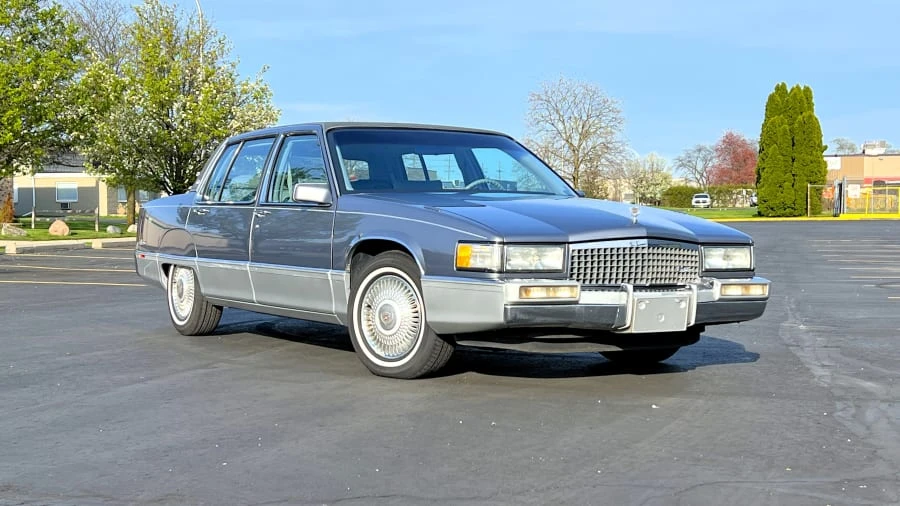 1990 Cadillac Fleetwood - Image 3 of 31