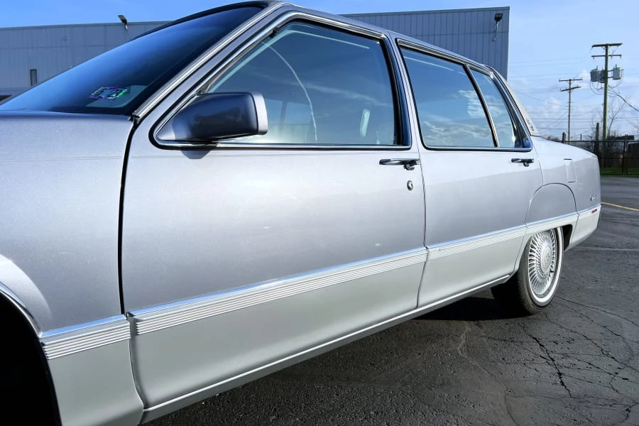 1990 Cadillac Fleetwood - Image 7 of 31