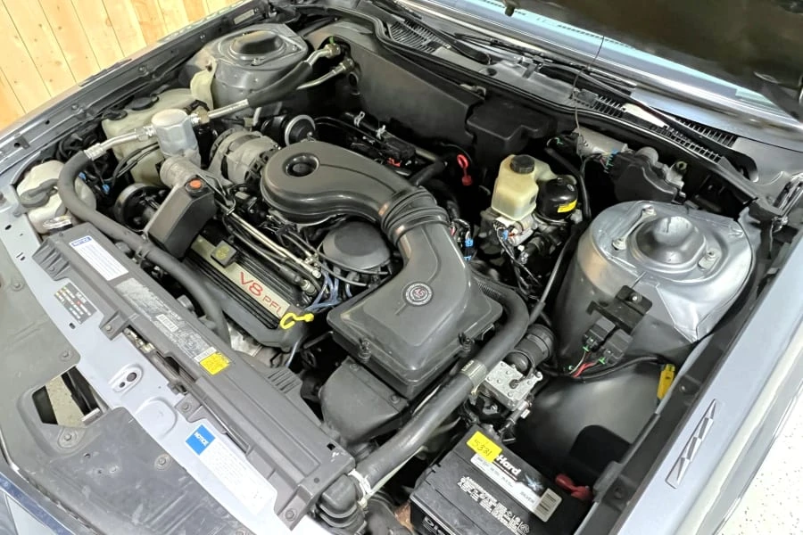 1990 Cadillac Fleetwood - Image 25 of 31