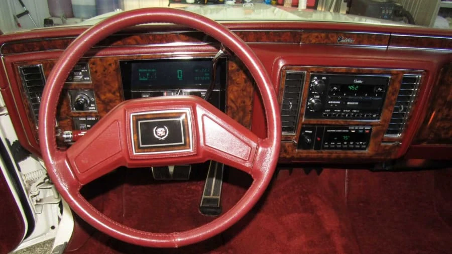 1990 Cadillac Brougham - Image 5 of 20