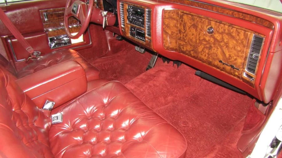 1990 Cadillac Brougham - Image 7 of 20