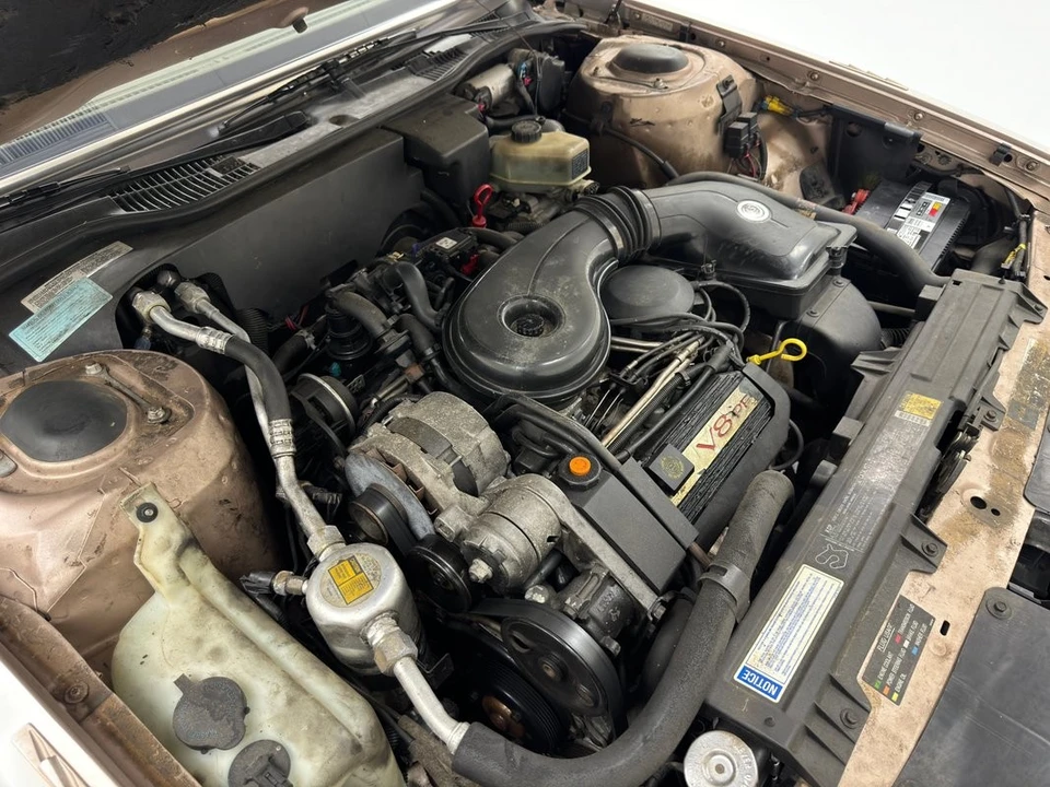 1990 Cadillac Fleetwood - Image 19 of 31