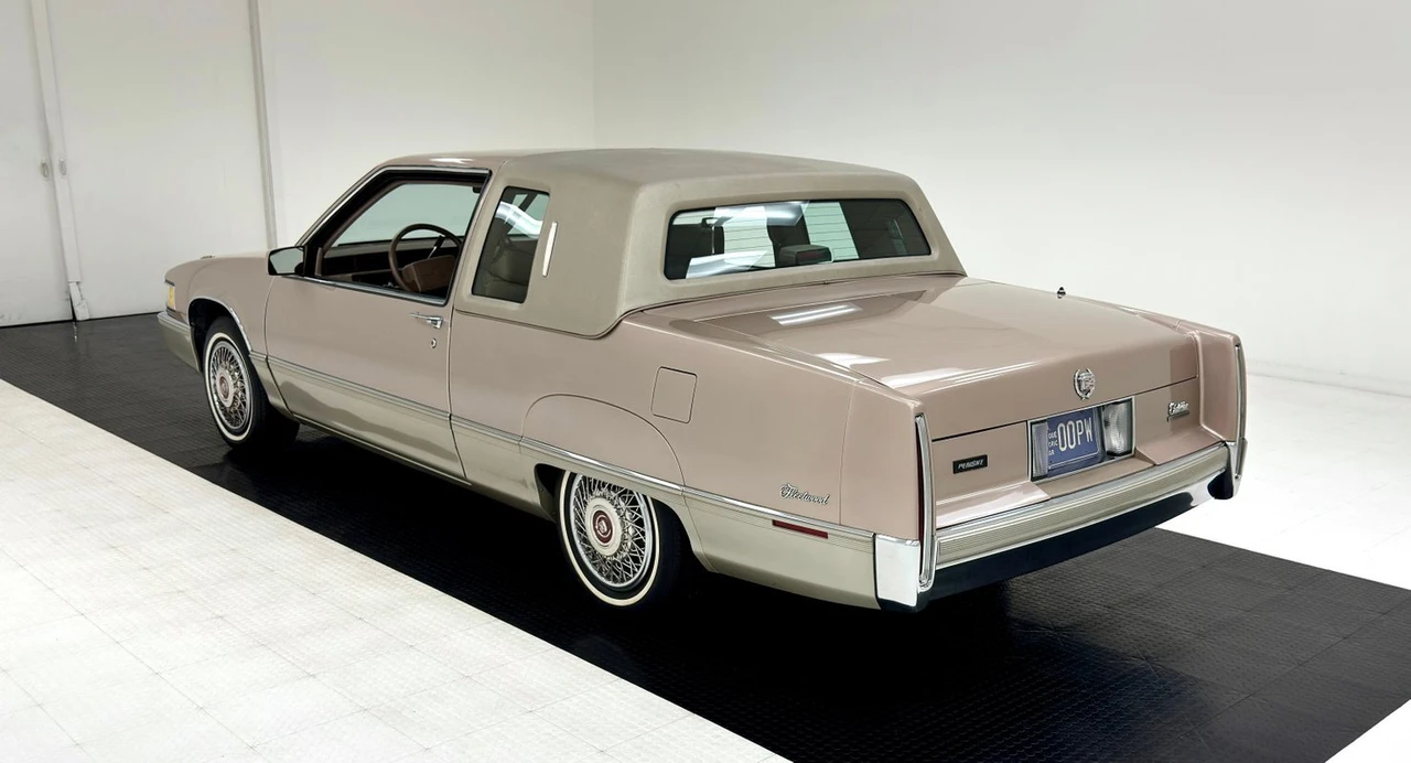1990 Cadillac Fleetwood - Image 3 of 12
