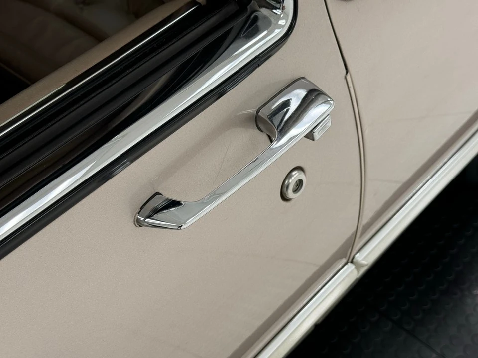 1990 Cadillac Fleetwood - Image 15 of 31