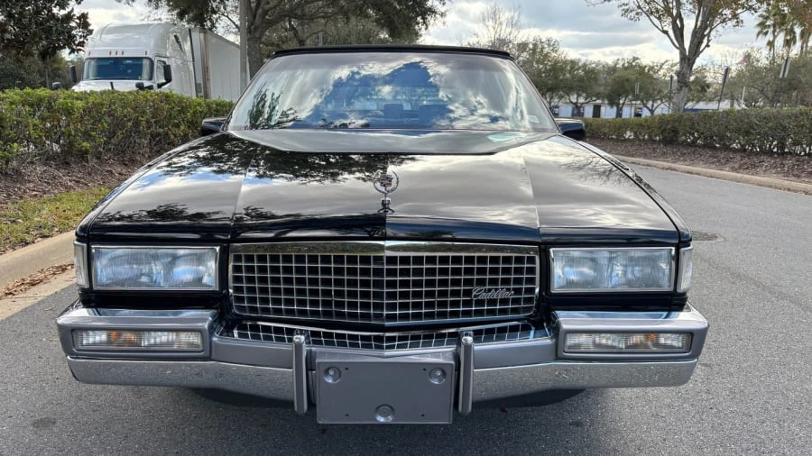 1990 Cadillac Fleetwood - Image 4 of 25