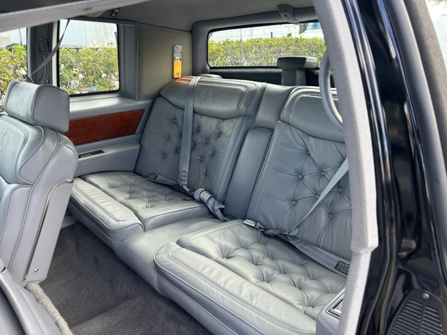 1990 Cadillac Fleetwood - Image 18 of 25