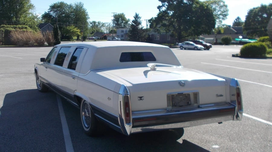 1990 Cadillac Series 70 & 75 - Image 2 of 10