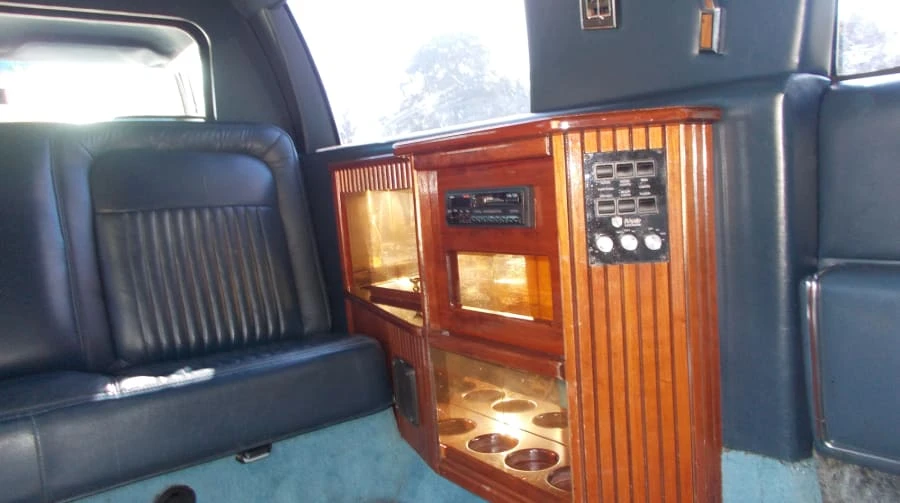 1990 Cadillac Series 70 & 75 - Image 7 of 10