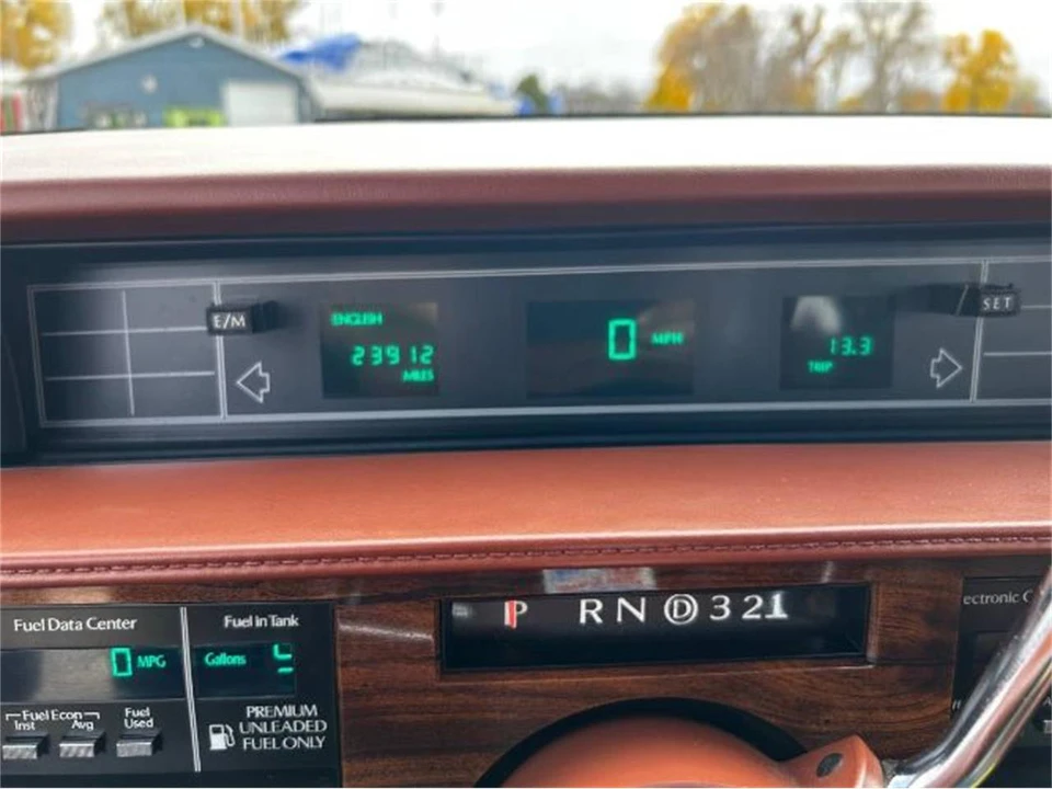 1990 Cadillac DeVille 6th Gen - Image 14 of 19