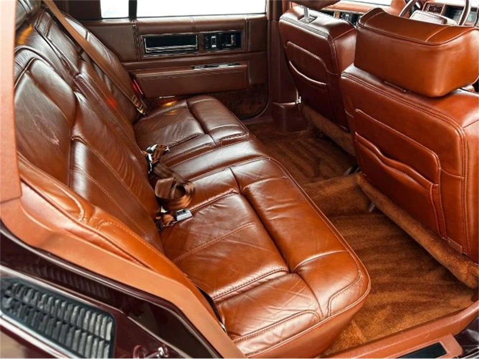 1990 Cadillac DeVille 6th Gen - Image 12 of 19
