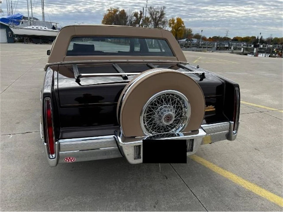 1990 Cadillac DeVille 6th Gen - Image 5 of 19