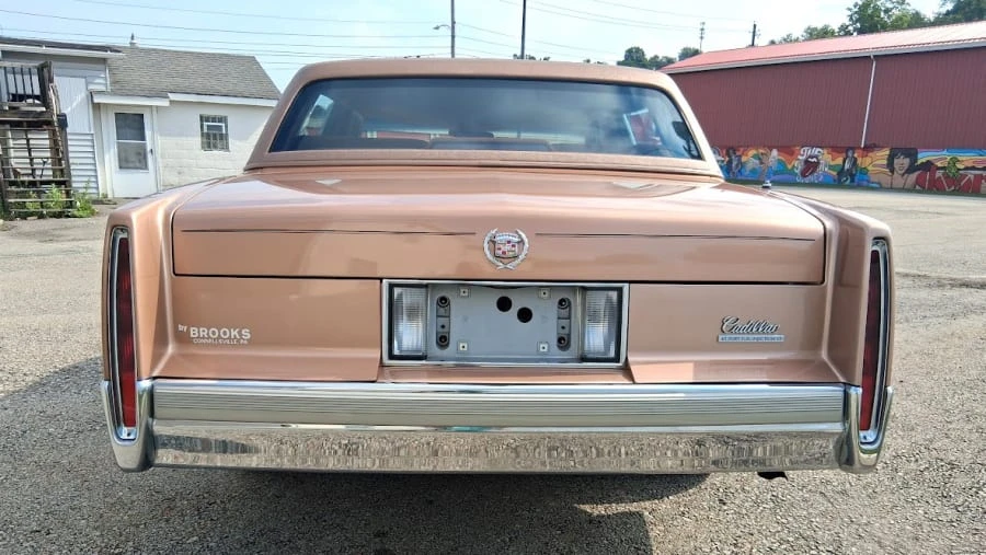 1990 Cadillac DeVille 6th Gen - Image 5 of 24