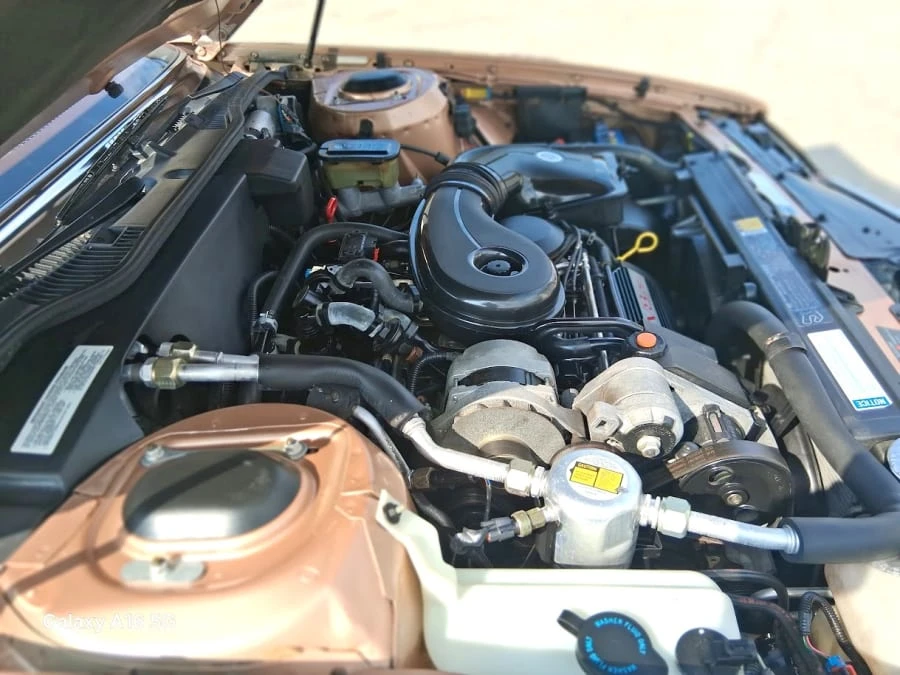 1990 Cadillac DeVille 6th Gen - Image 21 of 24