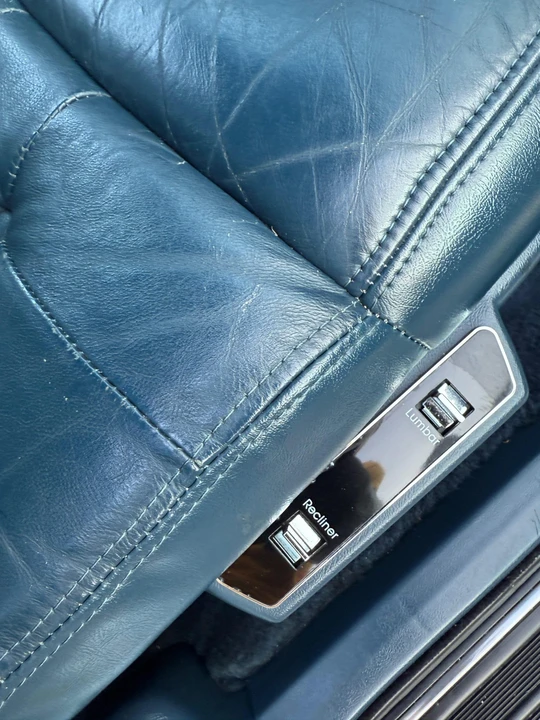 1990 Cadillac Seville - Image 28 of 31