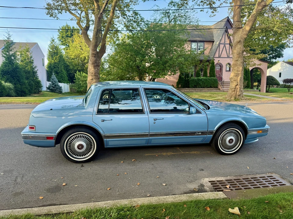 1990 Cadillac Seville - Image 9 of 31