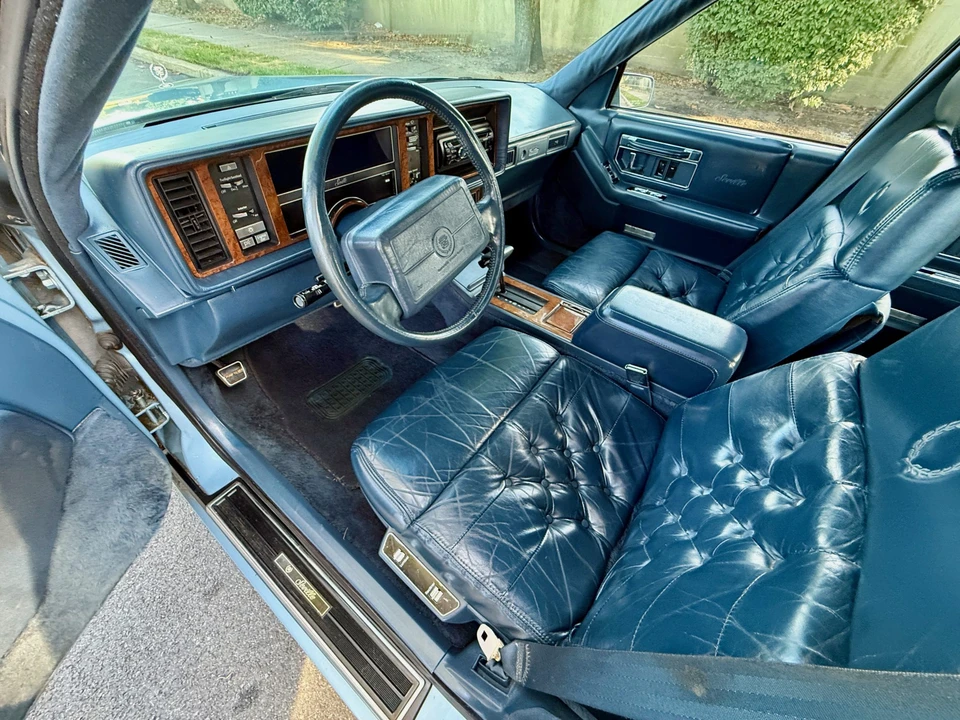 1990 Cadillac Seville - Image 31 of 31