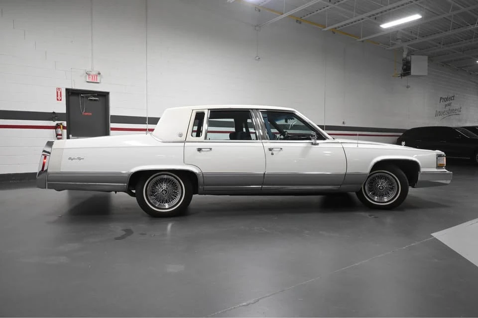 1990 Cadillac Brougham - Image 6 of 18
