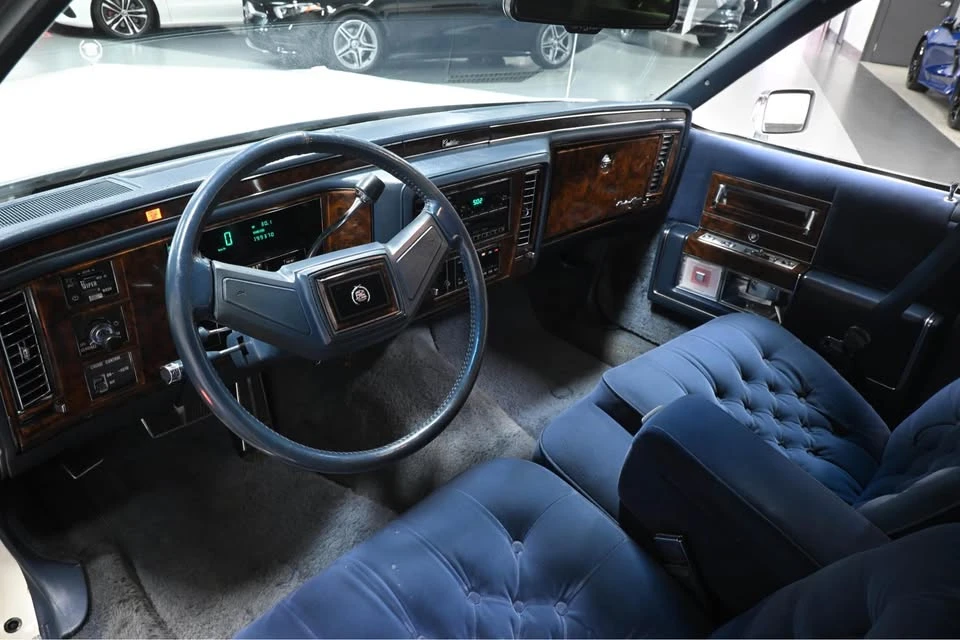 1990 Cadillac Brougham - Image 12 of 18