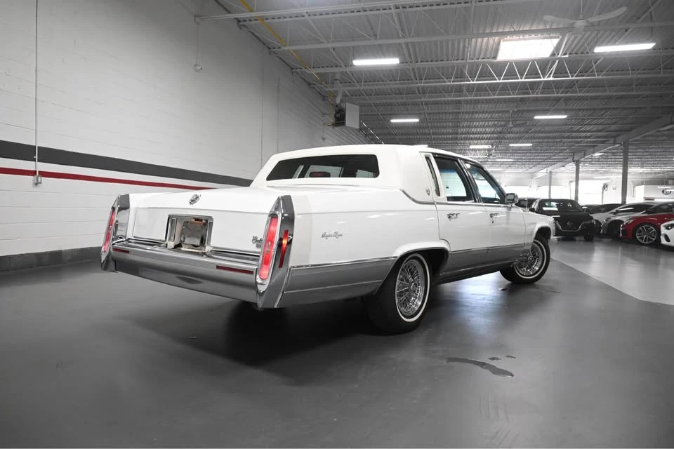 1990 Cadillac Brougham - Image 3 of 18
